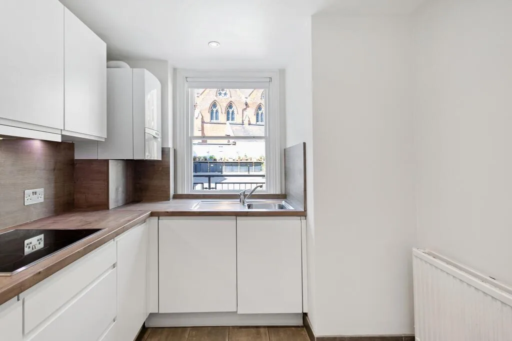 2 bedroom ground floor flat for rent