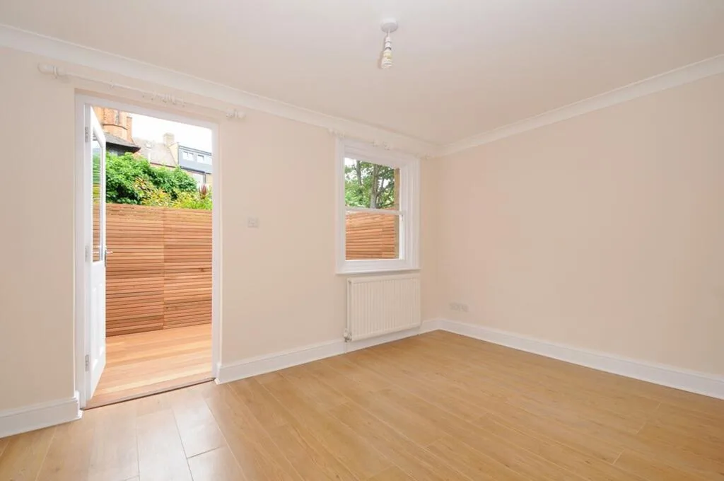 1 bedroom ground floor flat for rent