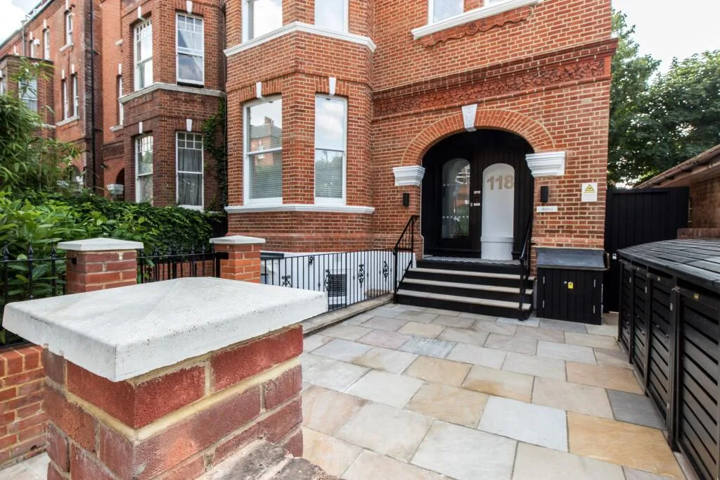 Studio flat for rent