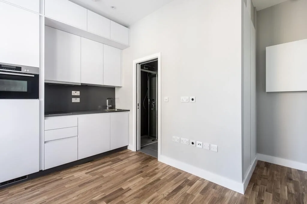 Ground floor studio flat for rent