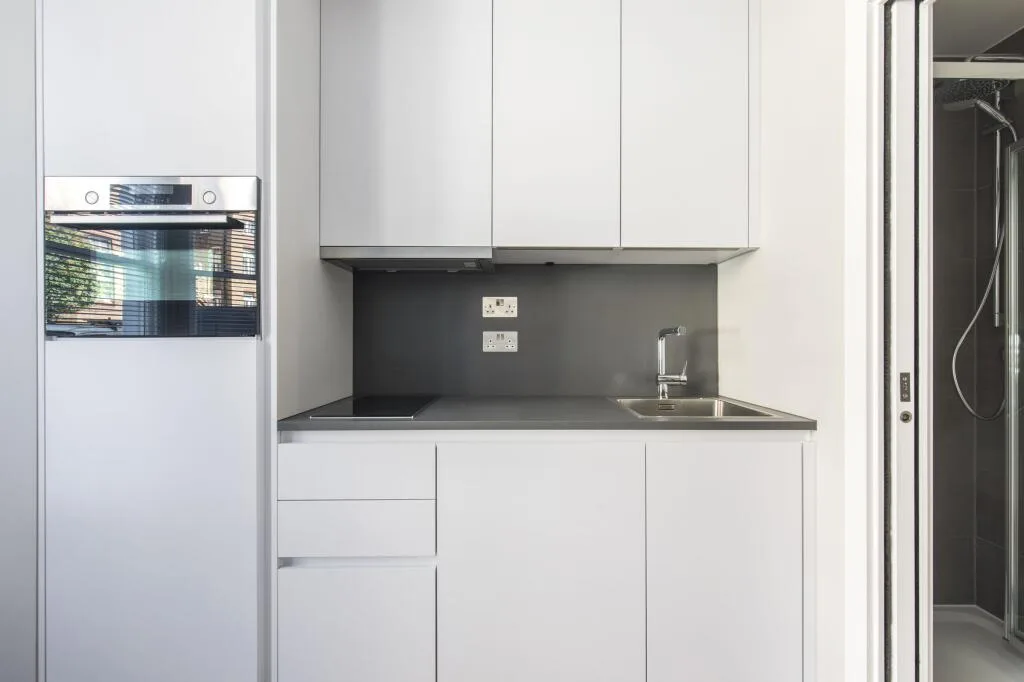 Ground floor studio flat for rent