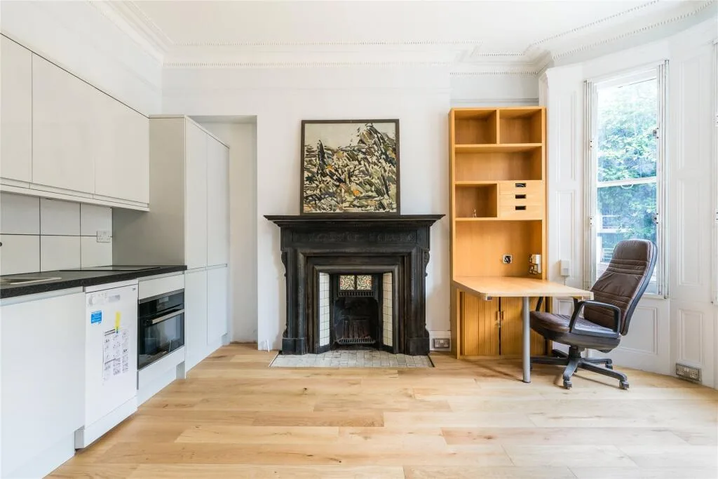 Studio flat for rent