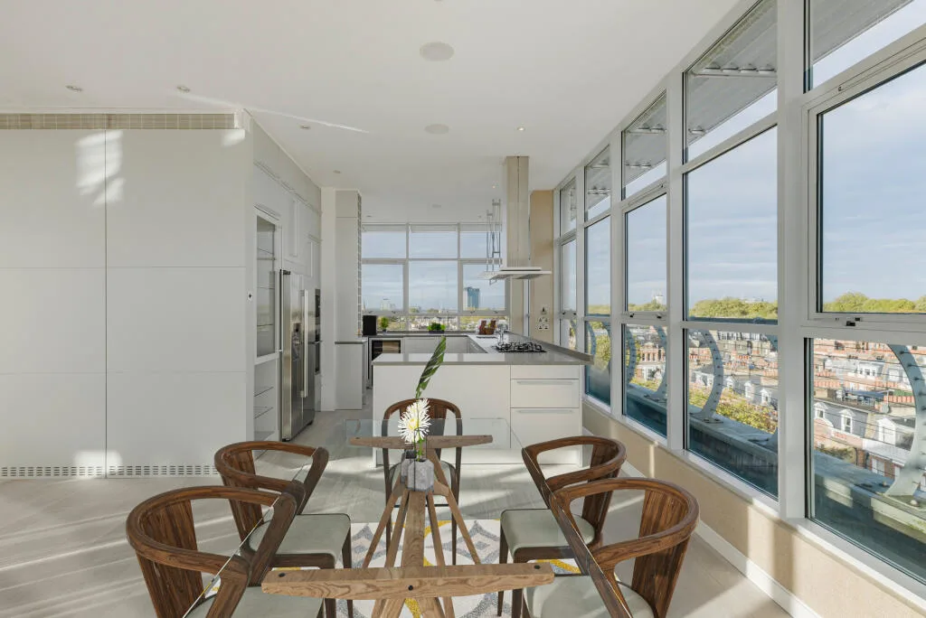 4 bedroom duplex for rent