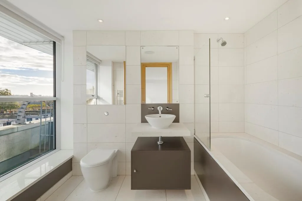 4 bedroom duplex for rent