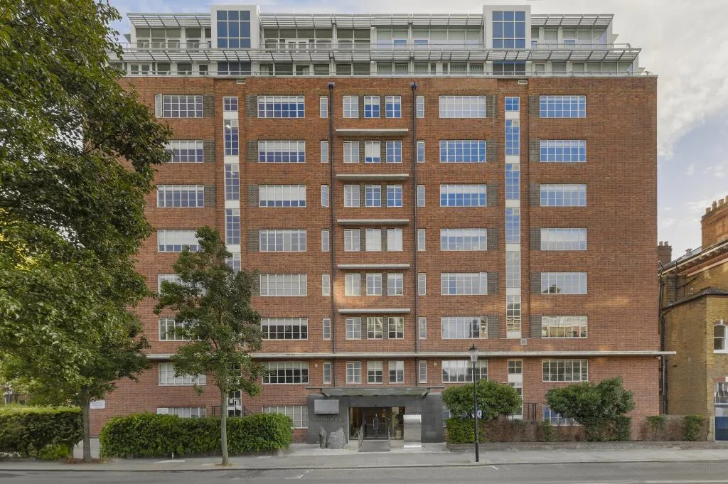 4 bedroom duplex for rent