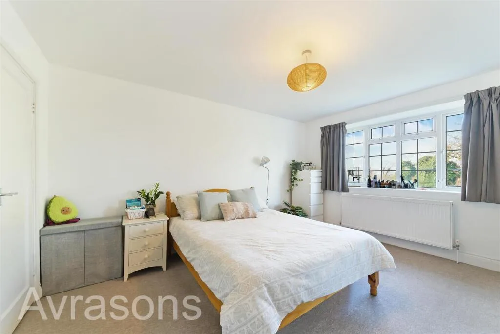 4 bedroom flat for rent