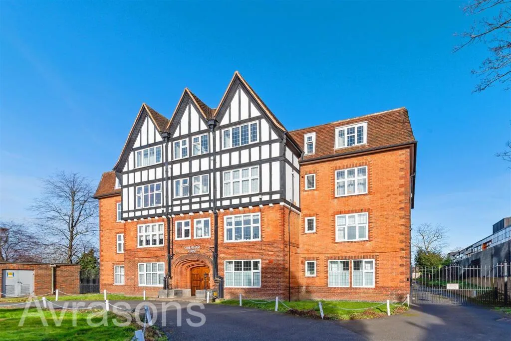 4 bedroom flat for rent