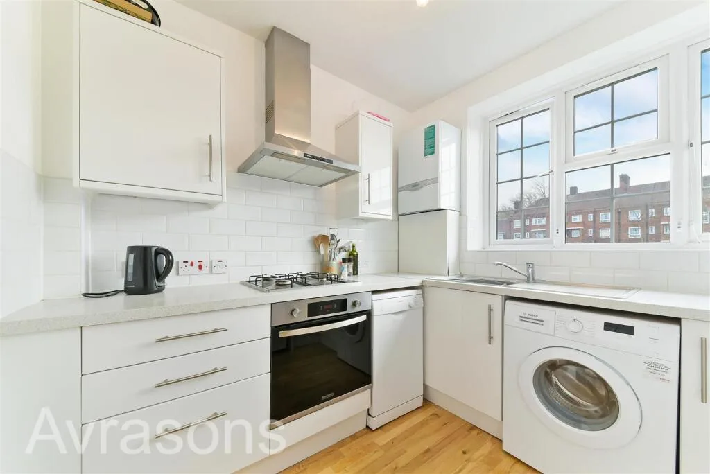 4 bedroom flat for rent