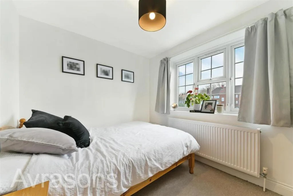 4 bedroom flat for rent