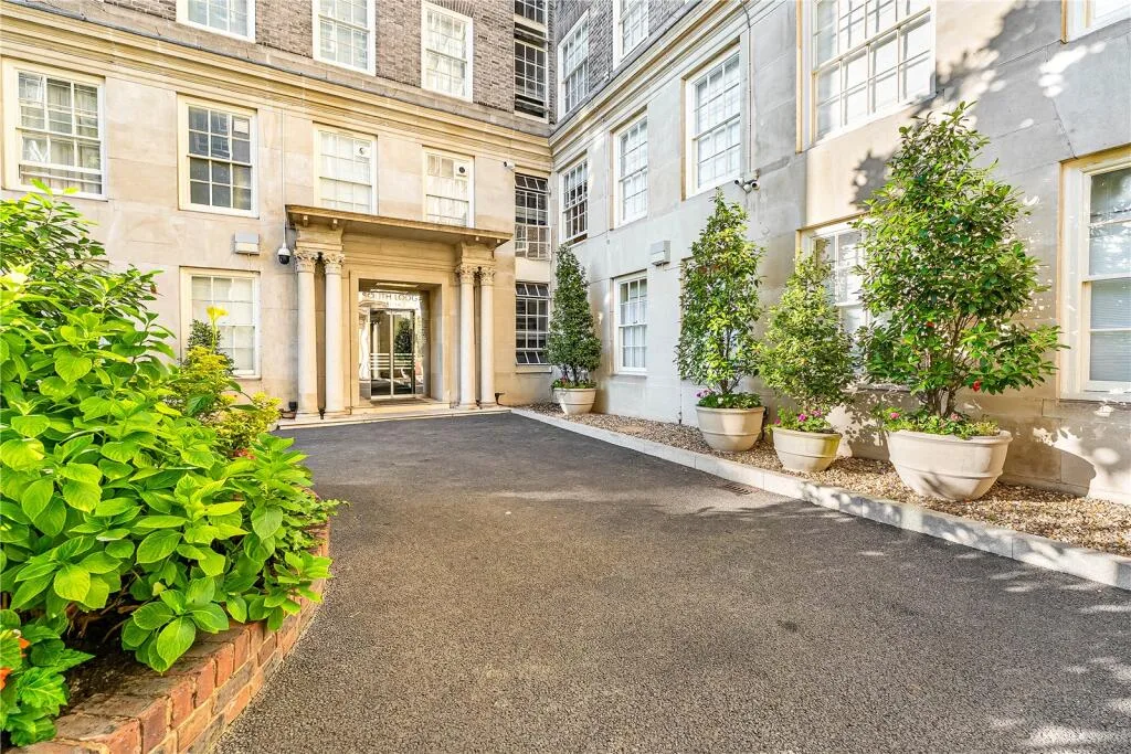 4 bedroom apartment for rent