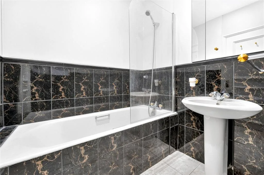4 bedroom apartment for rent