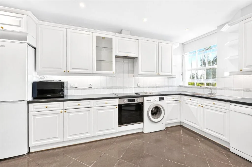 4 bedroom apartment for rent