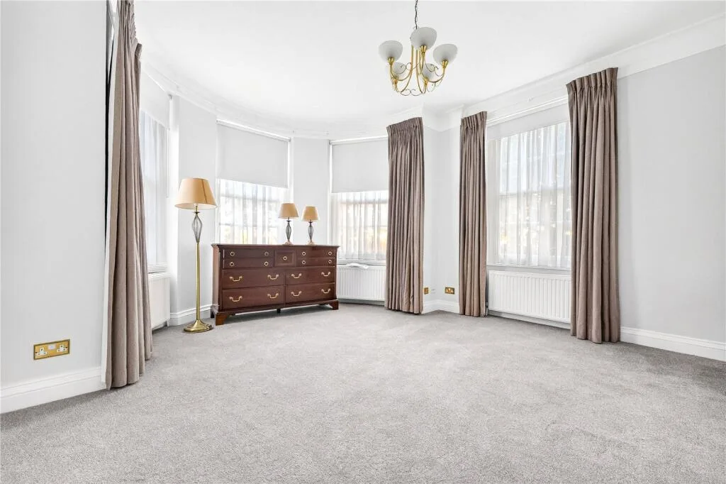 4 bedroom apartment for rent