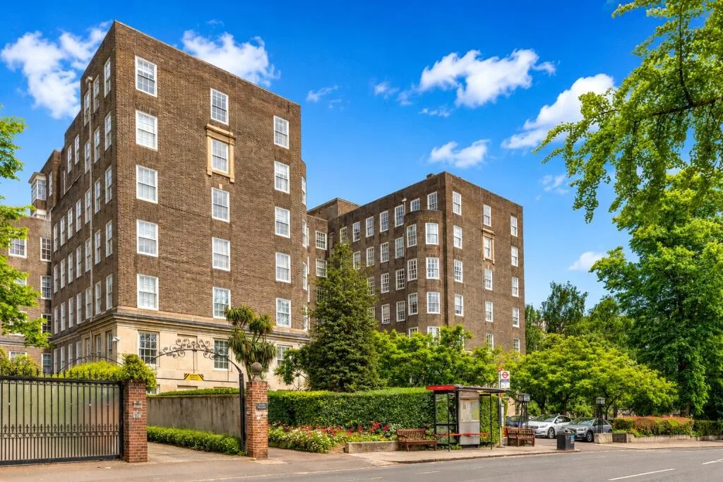 4 bedroom apartment for rent