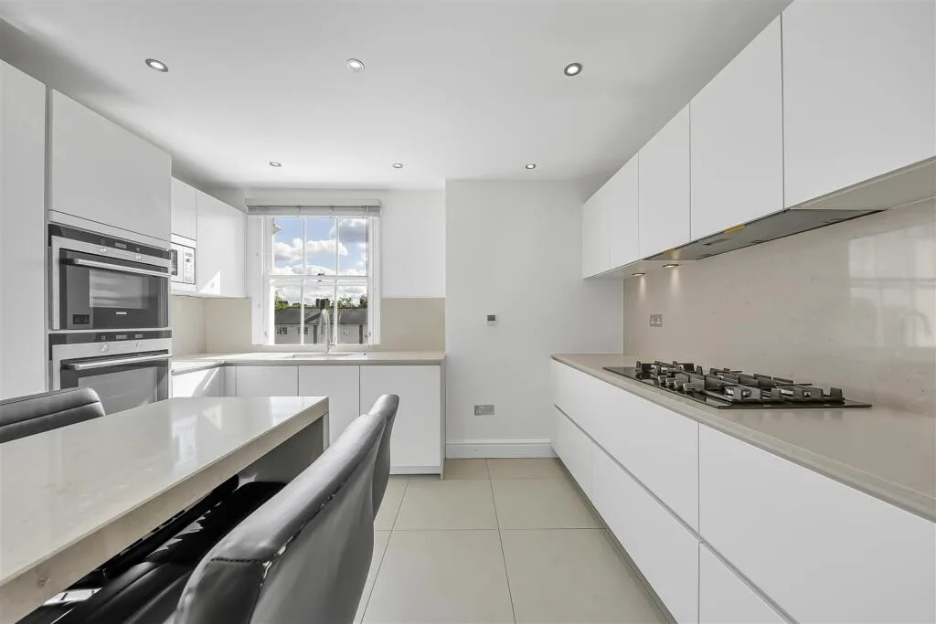 3 bedroom apartment for rent