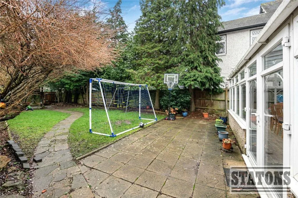 4 bedroom detached house for rent