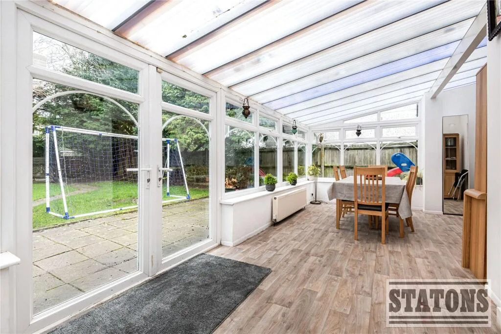 4 bedroom detached house for rent