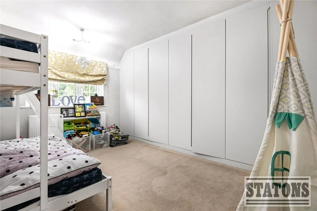 4 bedroom detached house for rent