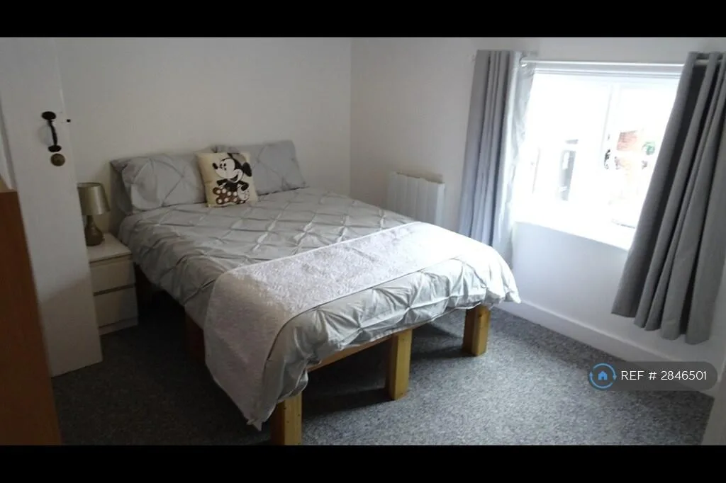 3 bedroom semi-detached house for rent