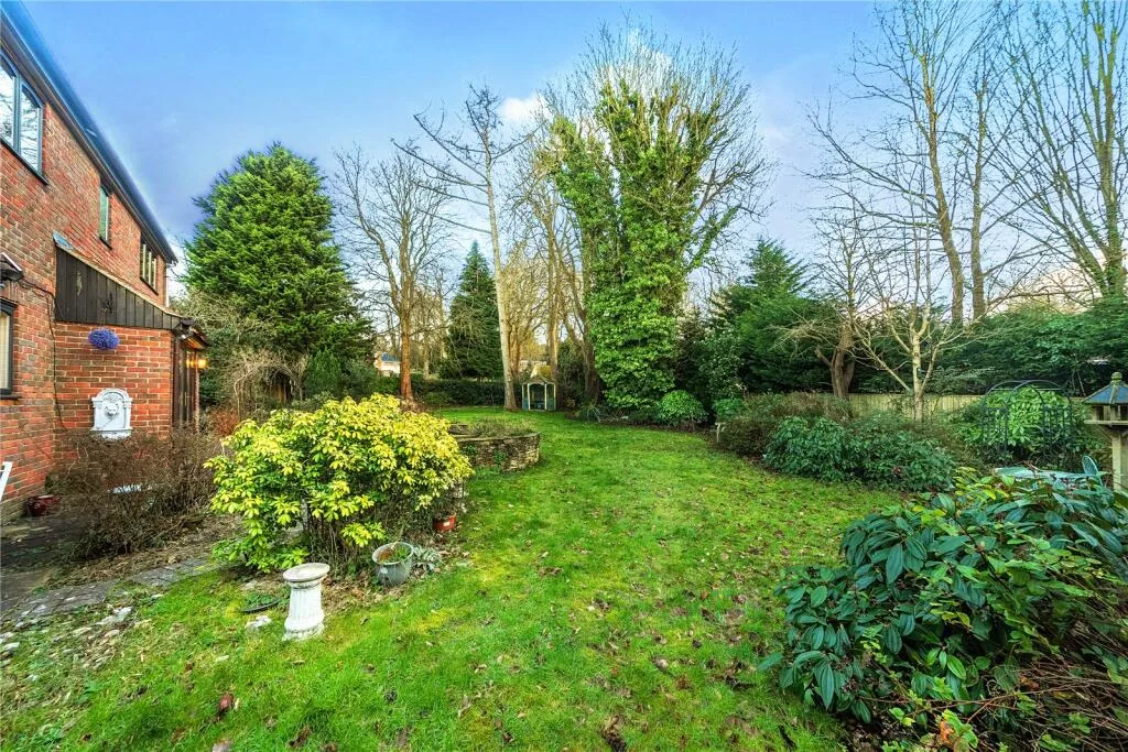 4 bedroom detached house for rent
