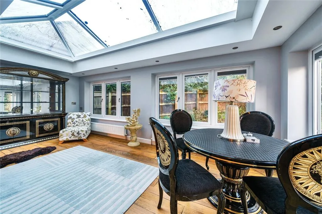 4 bedroom detached house for rent