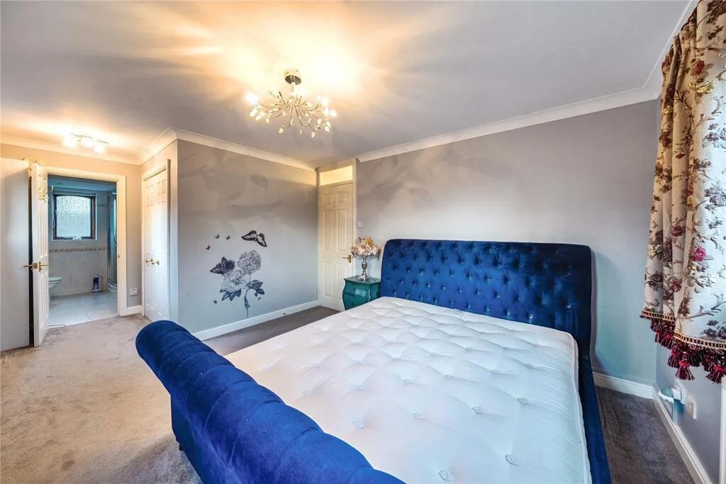 4 bedroom detached house for rent