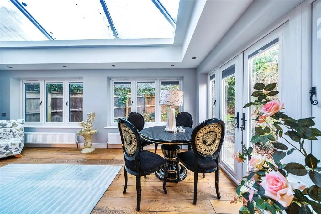 4 bedroom detached house for rent