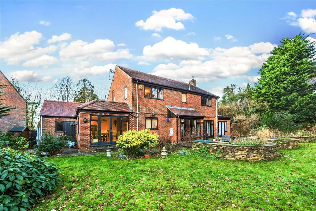 4 bedroom detached house for rent