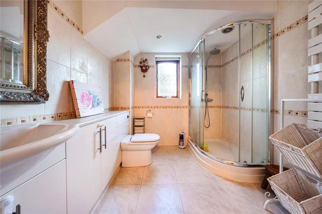 4 bedroom detached house for rent
