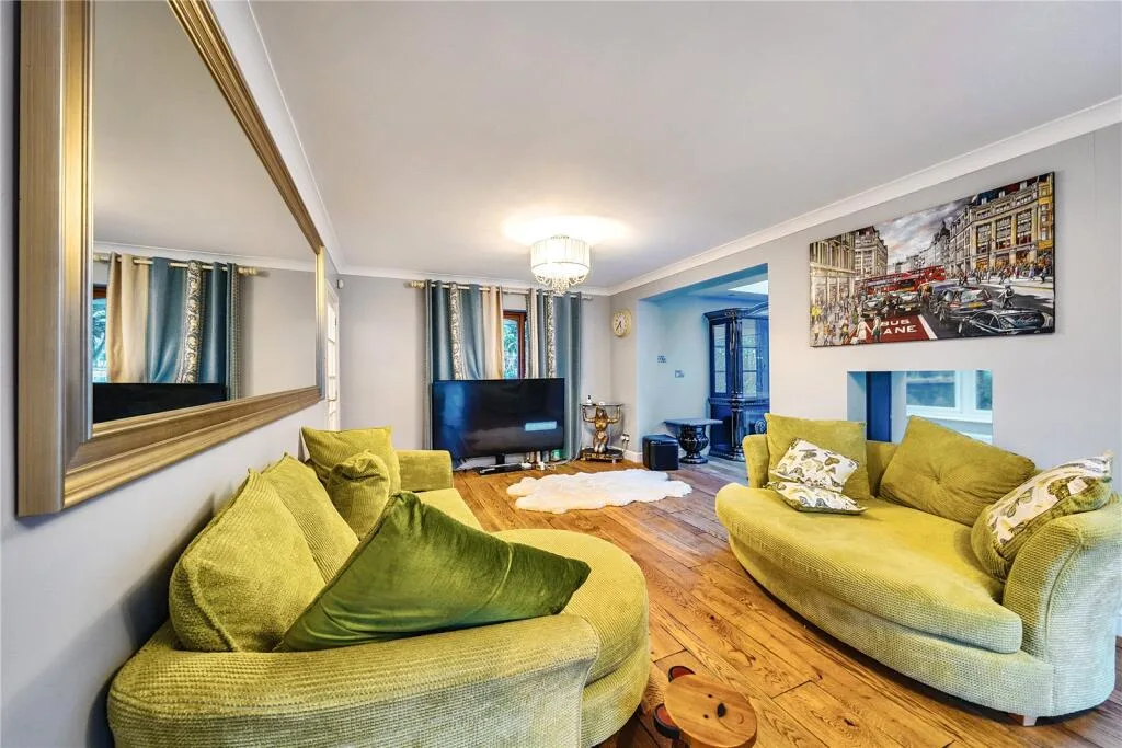 4 bedroom detached house for rent