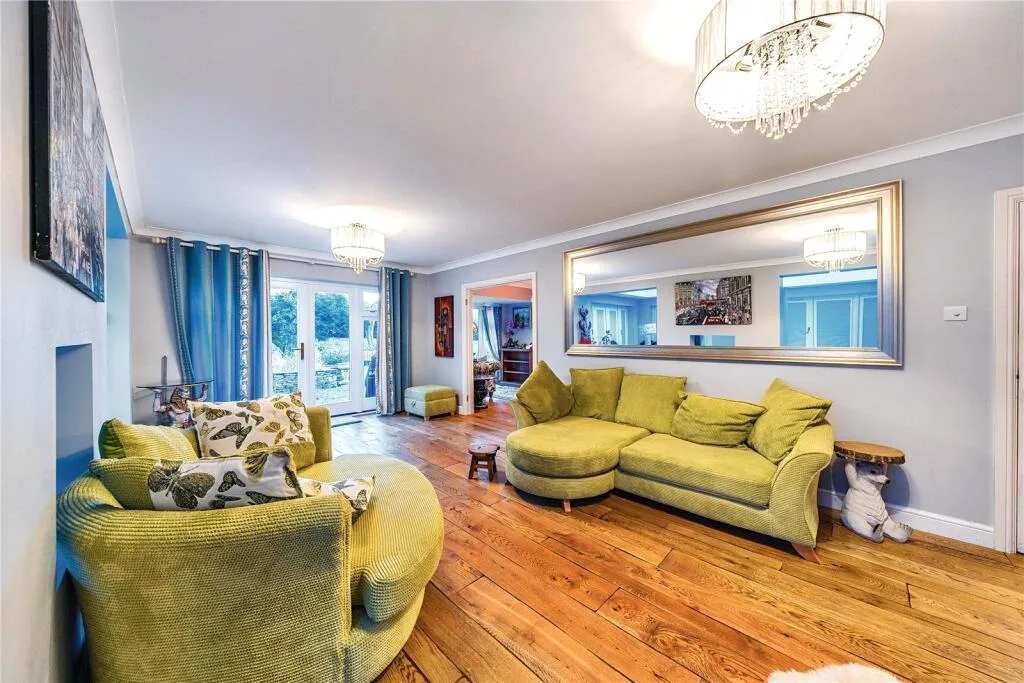 4 bedroom detached house for rent