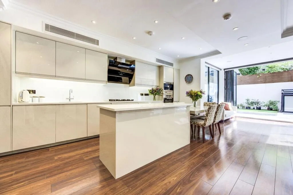 3 bedroom flat for rent