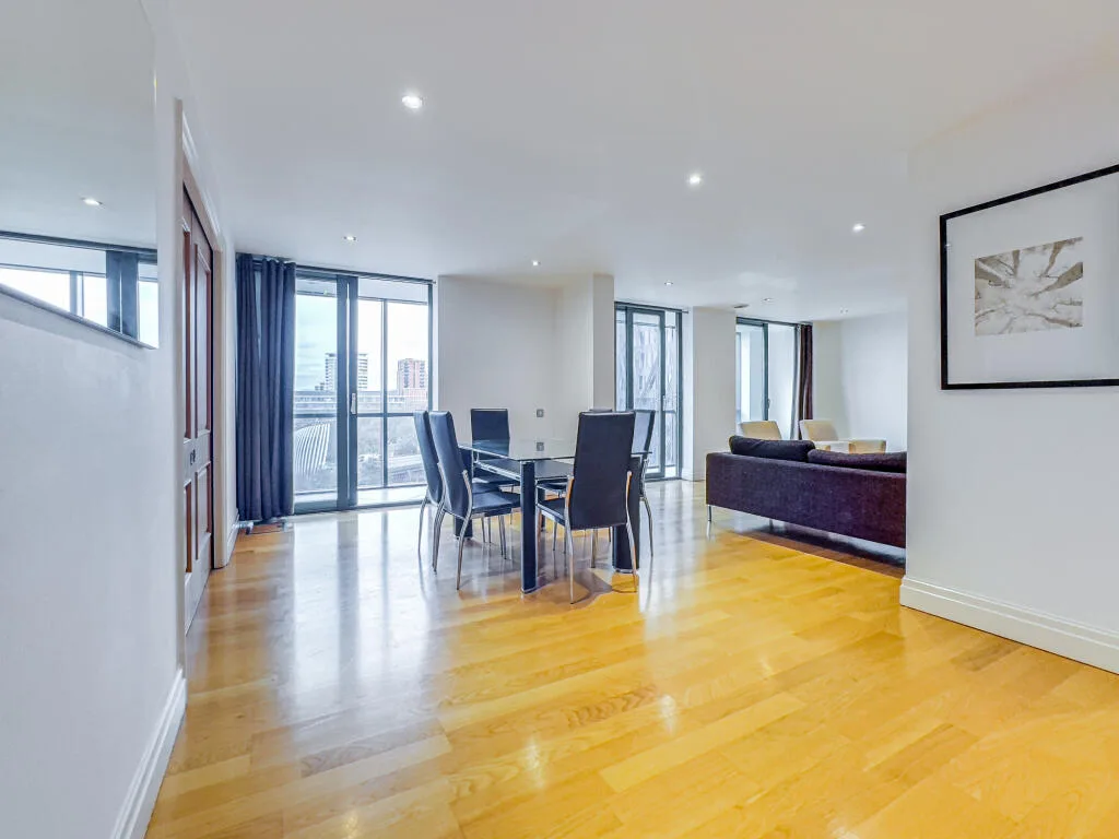 3 bedroom flat for rent