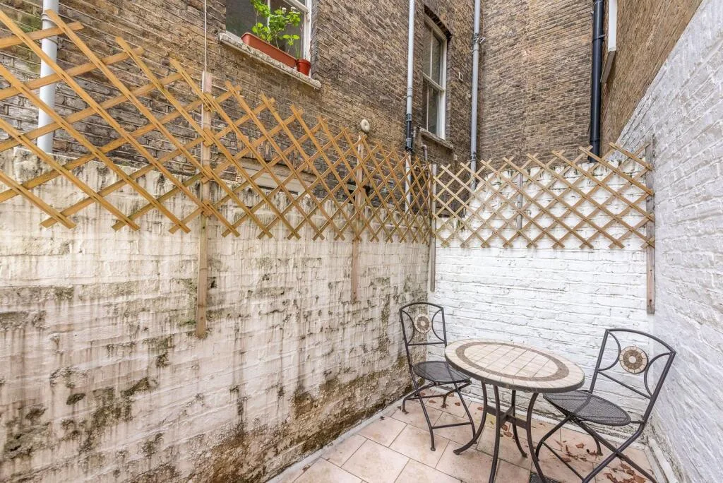 2 bedroom flat for rent