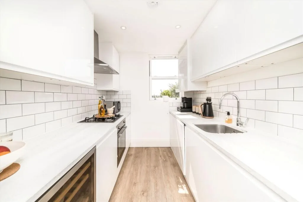 3 bedroom flat for rent