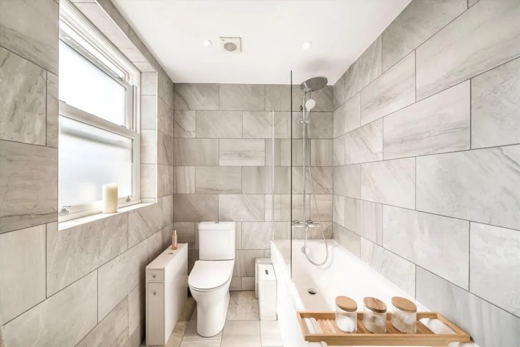 3 bedroom flat for rent