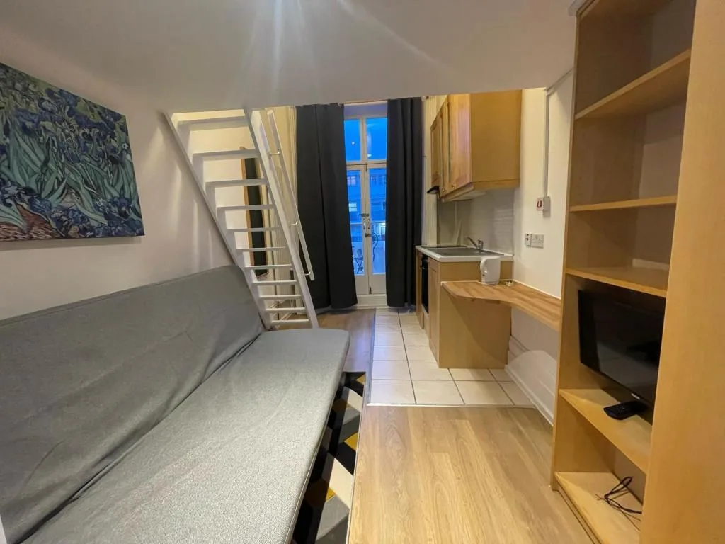 Studio flat for rent