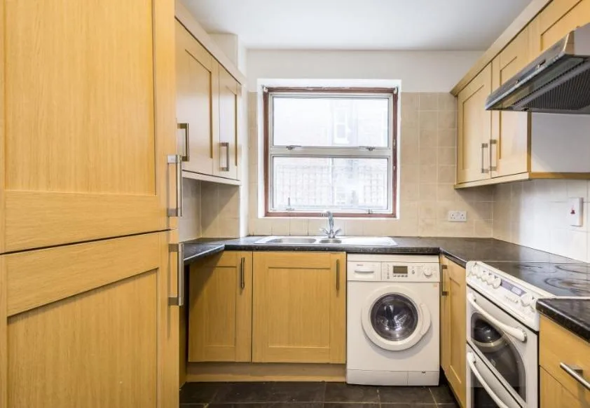2 bedroom house for rent