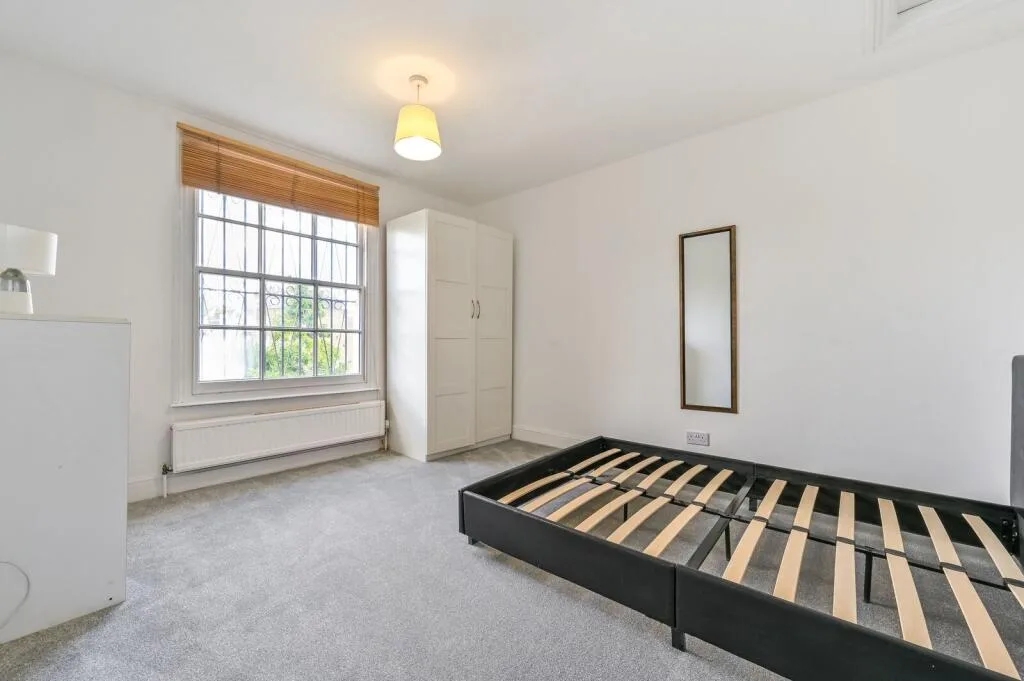 3 bedroom maisonette for rent