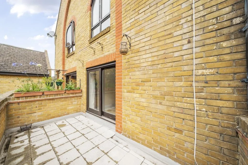 2 bedroom terraced house for rent