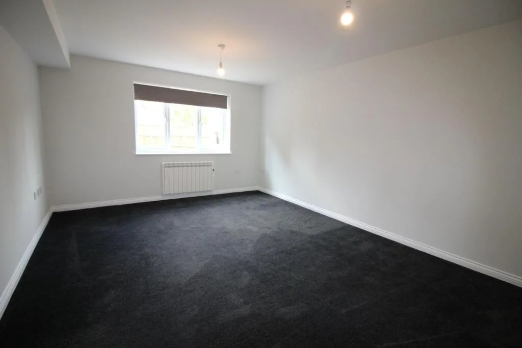 4 bedroom detached house for rent
