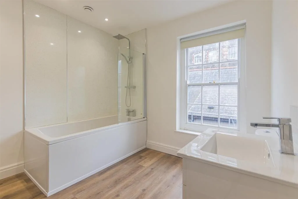 1 bedroom duplex for rent