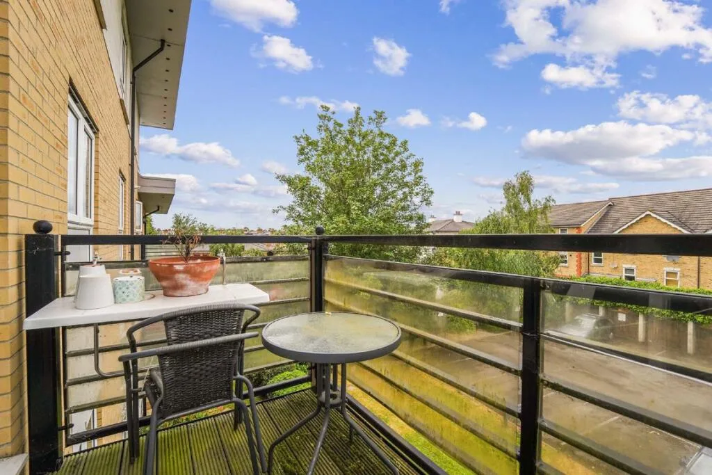 2 bedroom flat for rent