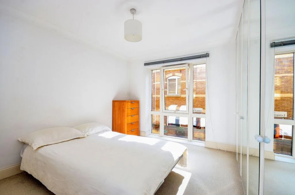 3 bedroom flat for rent