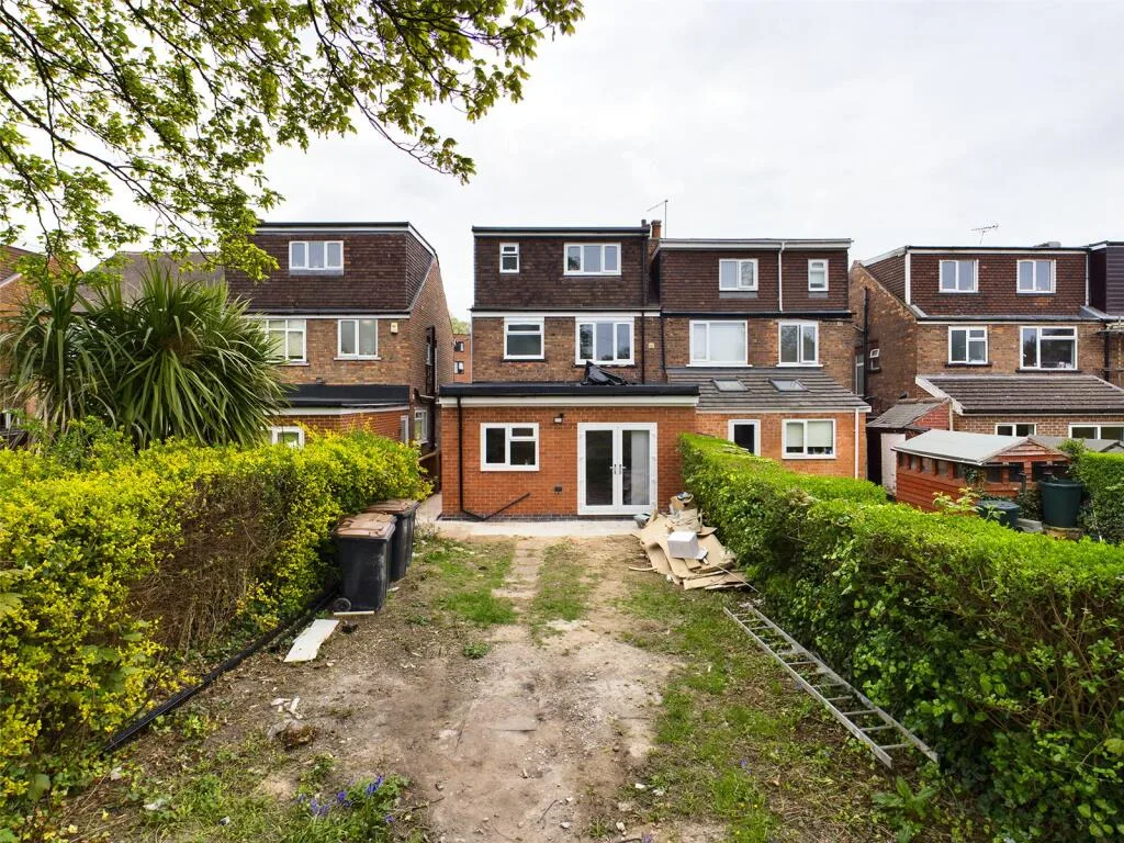 1 bedroom semi-detached house for rent