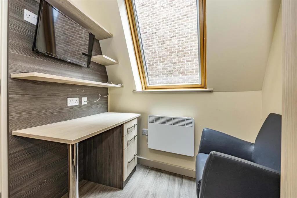 1 bedroom house for rent
