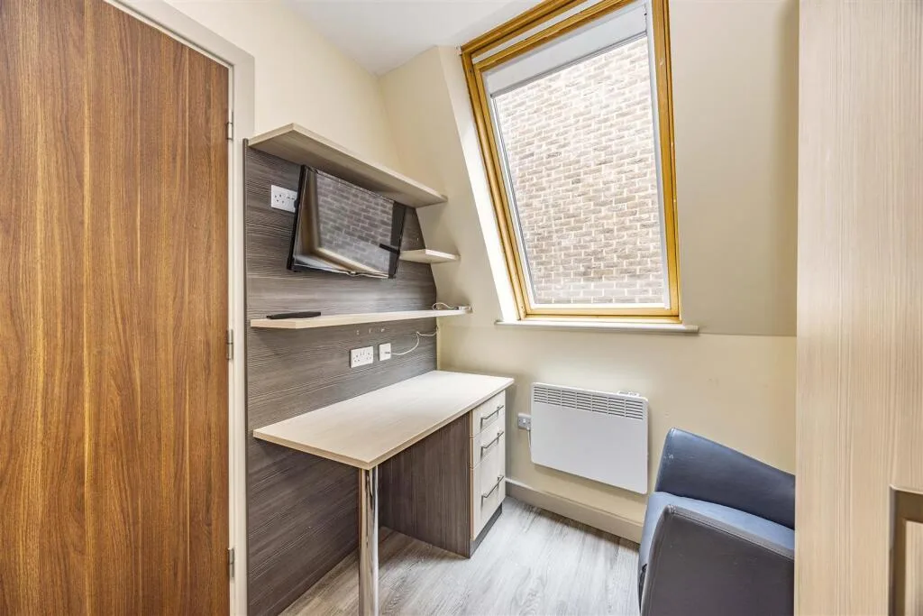 1 bedroom house for rent