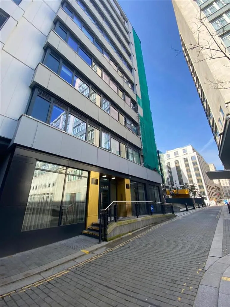 Studio flat for rent