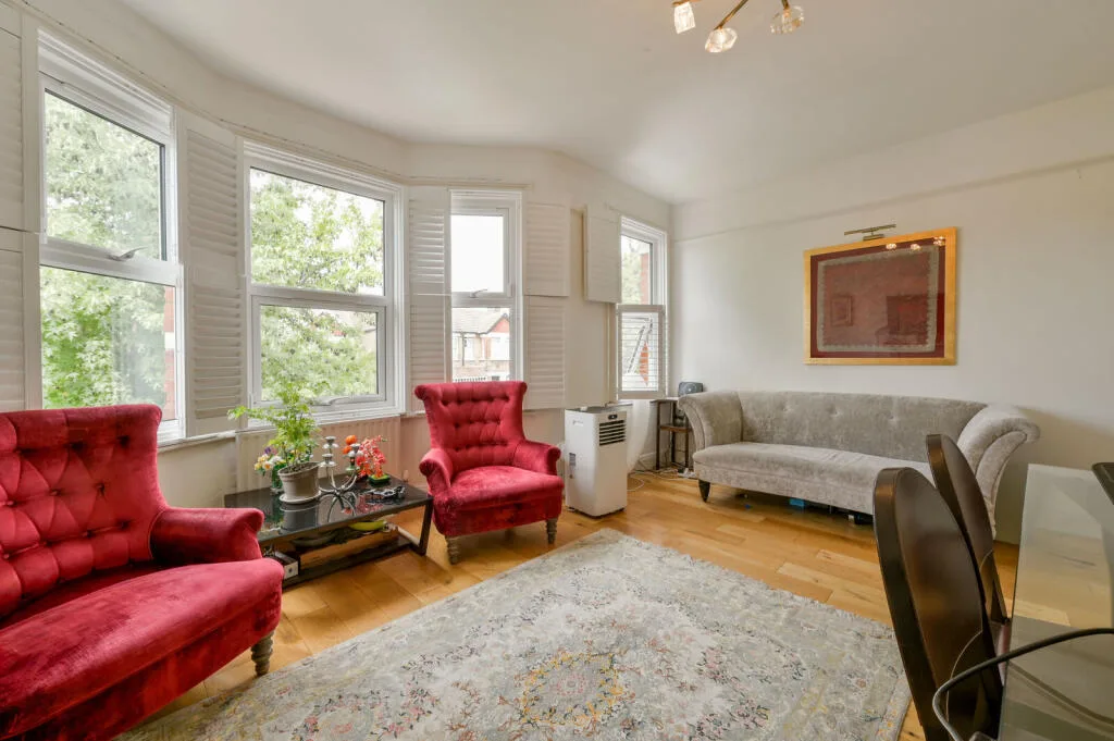 3 bedroom flat for rent