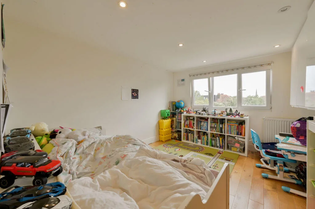 3 bedroom flat for rent
